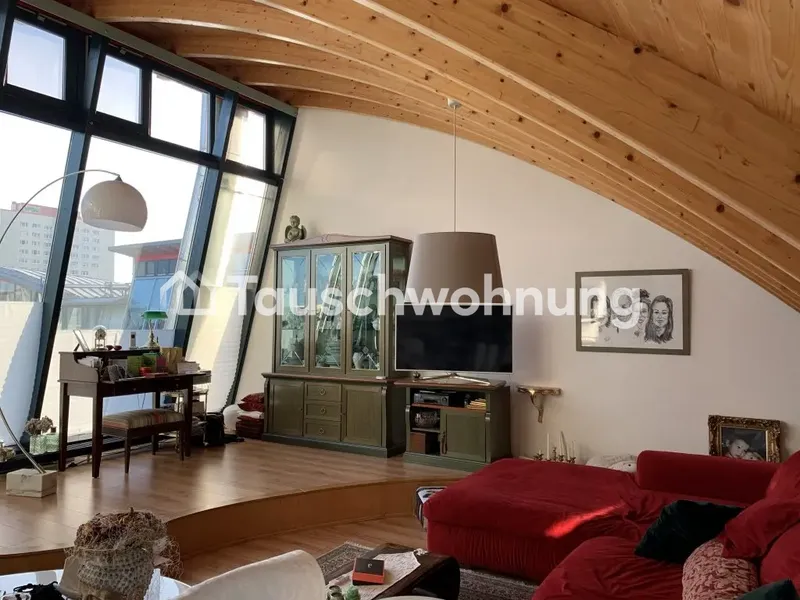 Tauschwohnung: Drei Zimmer mit Terrasse und Balkon gegen zwei Zimmer + Balk — photo 1